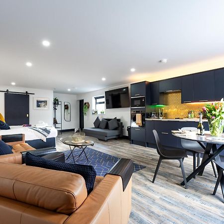 Market Square Apartments ブッシュミルズ エクステリア 写真